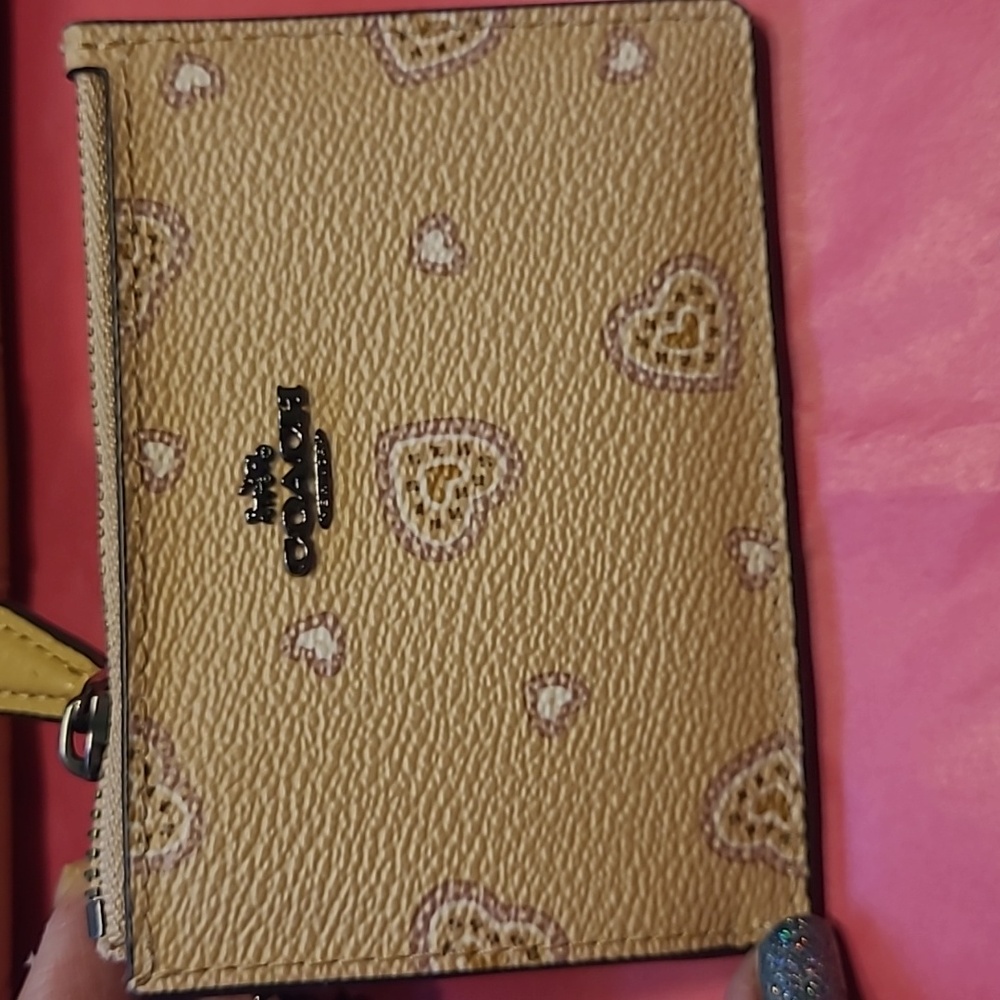 Coach Western Heart Beige Heart Pattern Crossbody And Bonus Card Holder Keychain - Picture 11 of 16